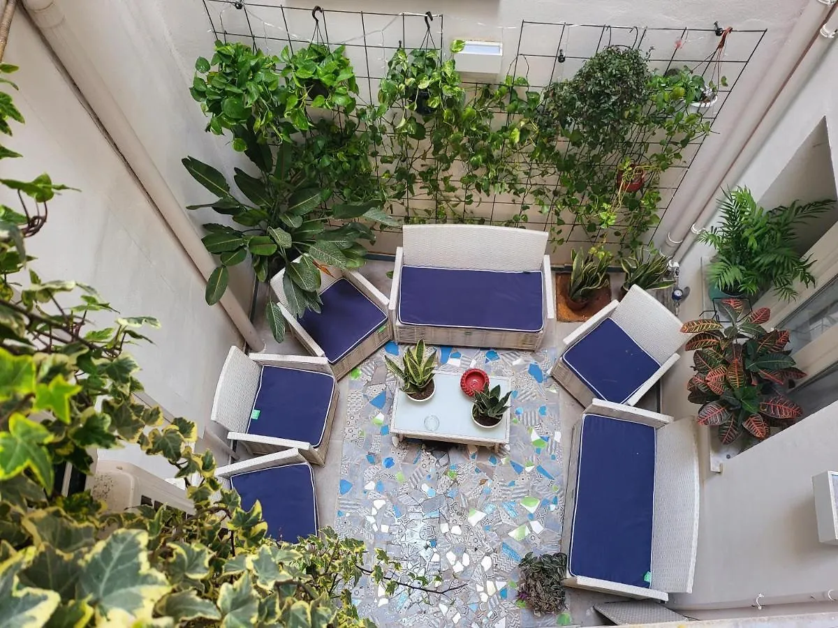 Real Fonderia B&B Παλέρμο 3*,